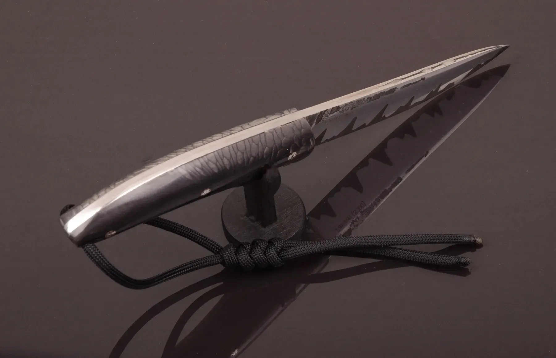 Limited Edition Full-Tang Collectible Knife with Leather Sheath
