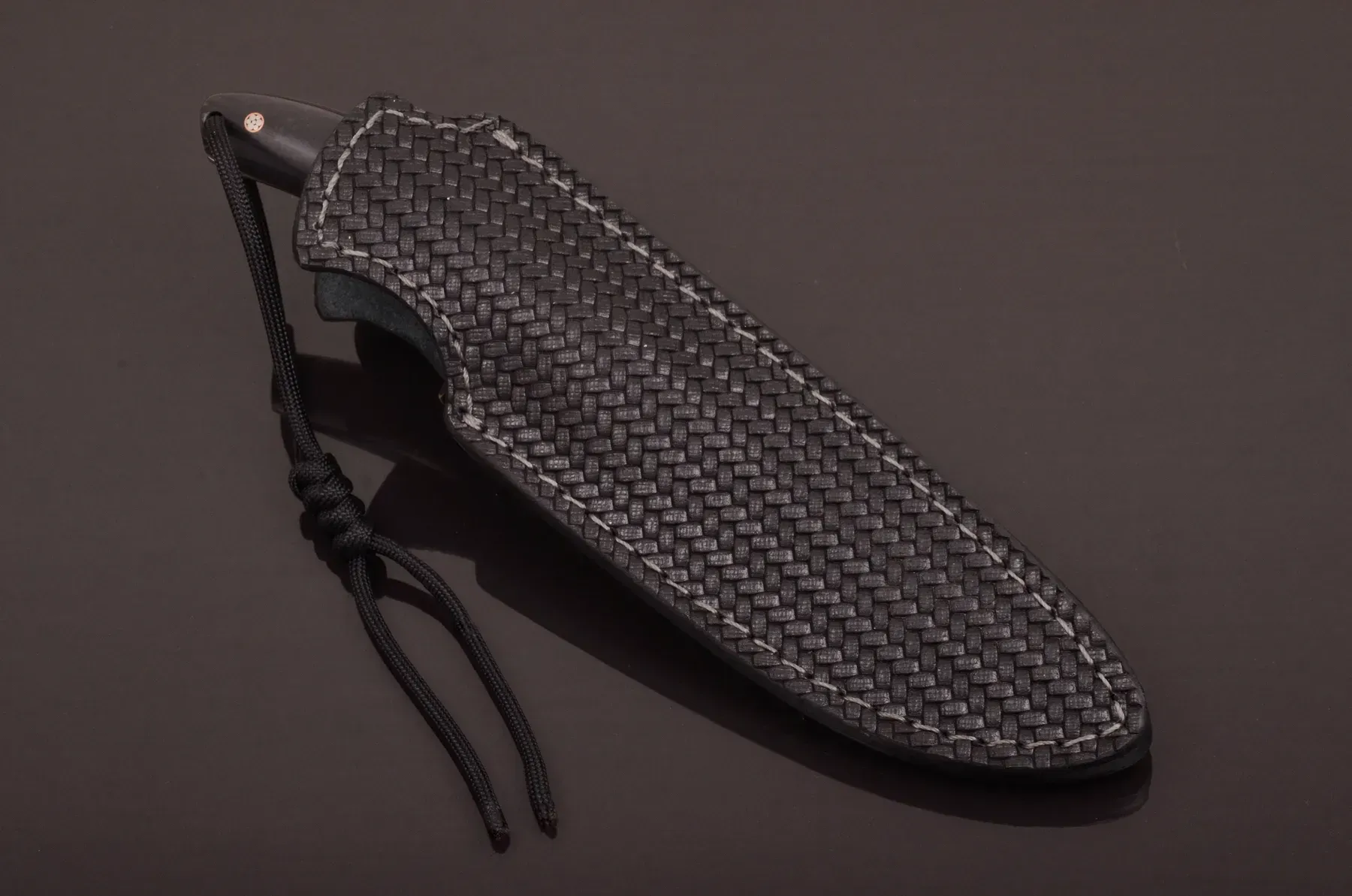 Limited Edition Full-Tang Collectible Knife with Leather Sheath