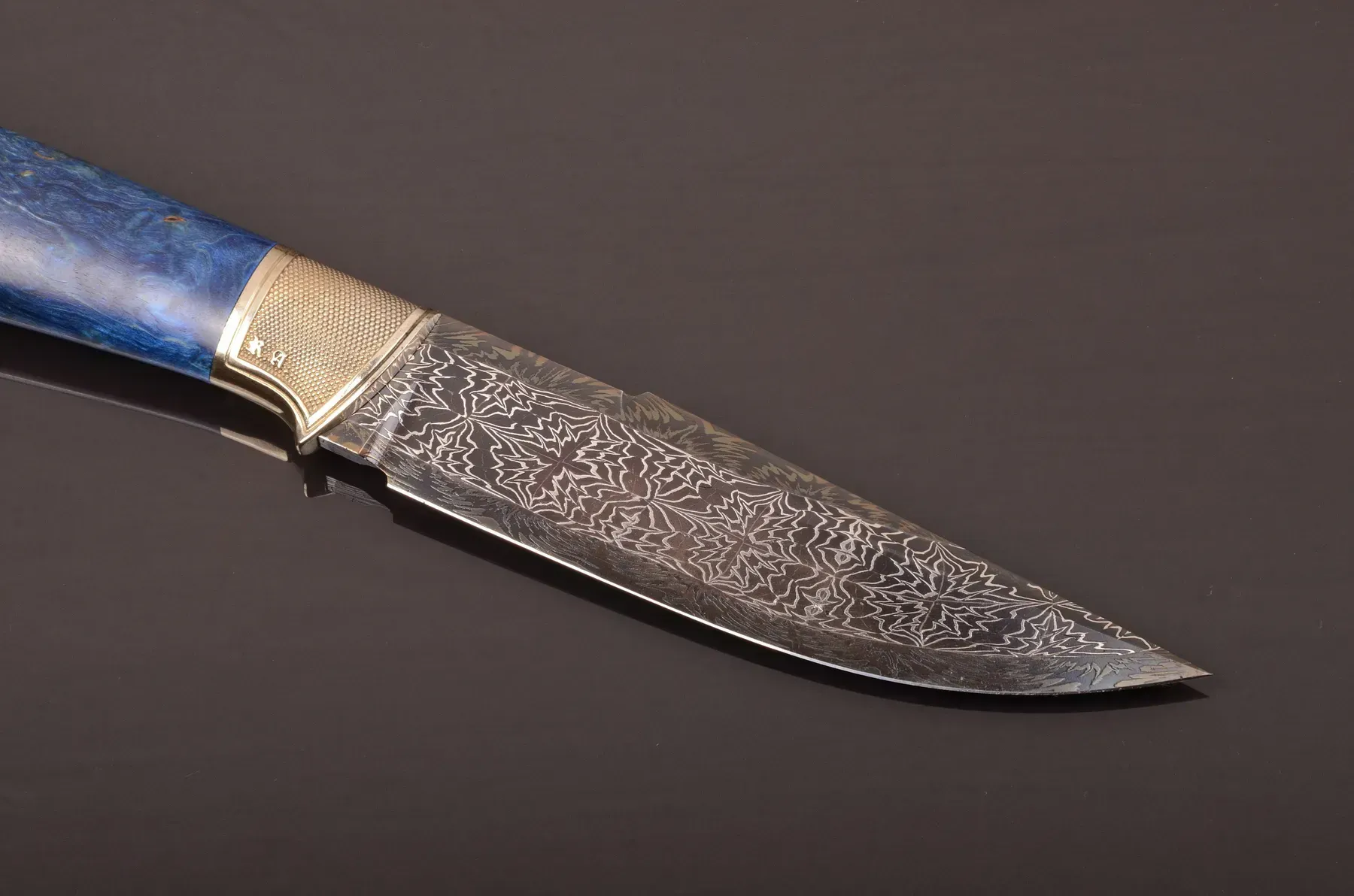 Collectible Knife Ocean with Mosaic Damascus Steel and Birch Handle