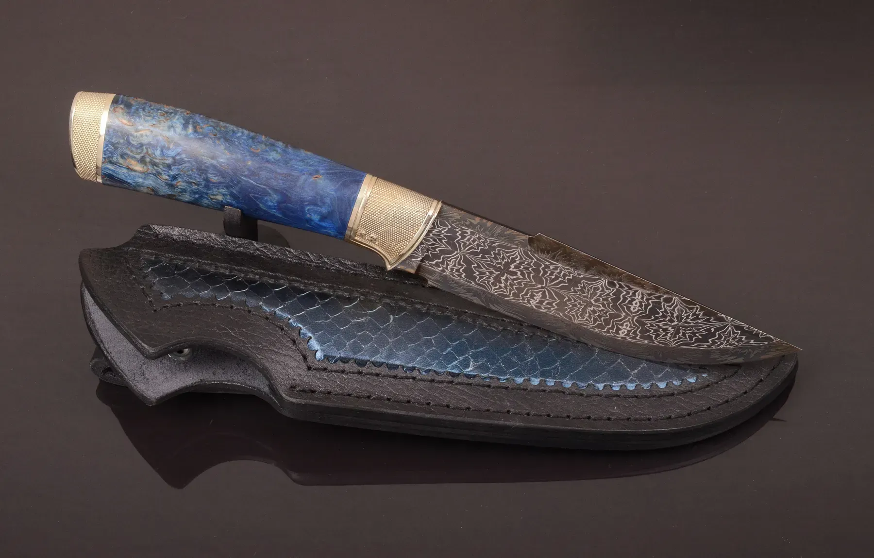 Collectible Knife Ocean with Mosaic Damascus Steel and Birch Handle