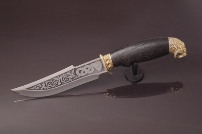 Snake-Style Knife with Etched Stainless Blade and Oak Handle