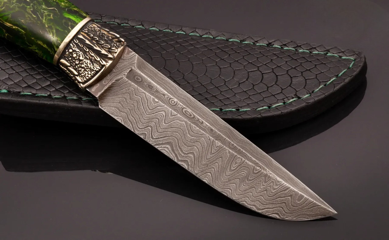 Handmade Author’s Knife – Damascus Steel with Snake Head Casting - Elegant Knives