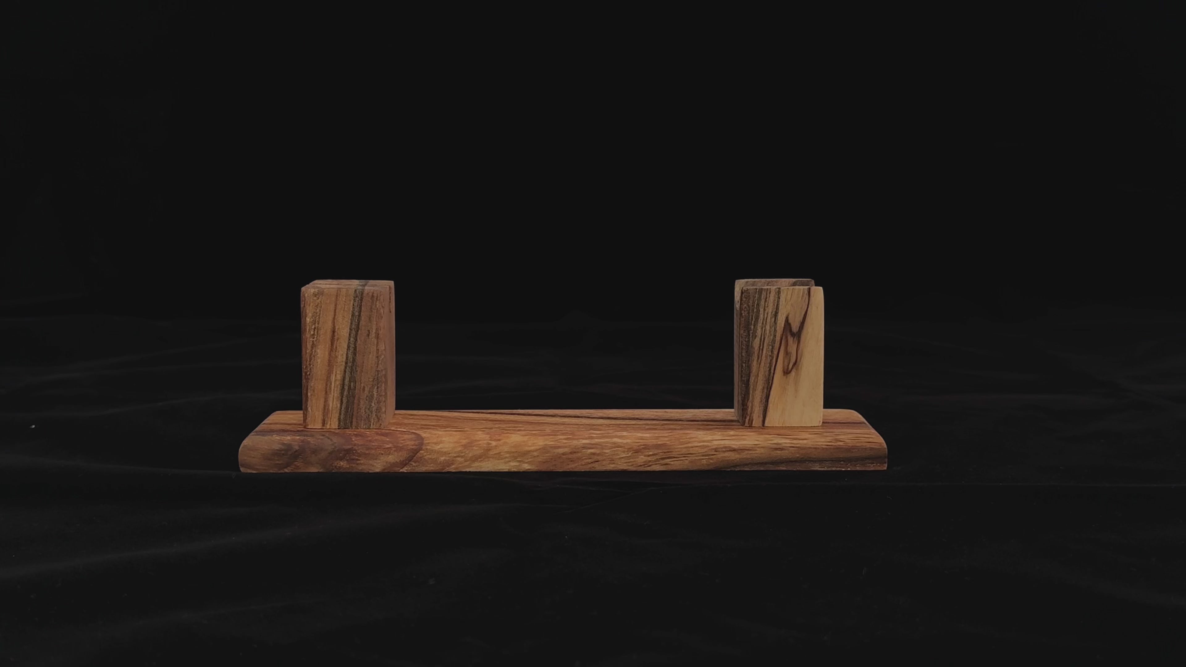 contemporary knife sculpture